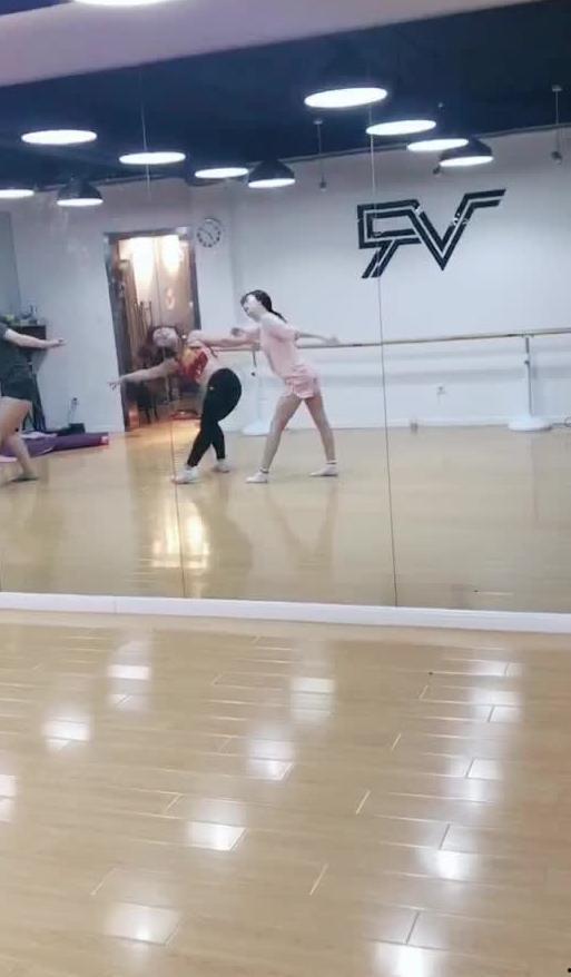 吃瓜网跳舞视频素材,揭秘热门跳舞视频幕后花絮