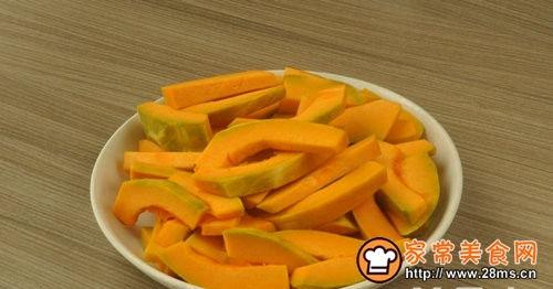 小呆瓜吃南瓜好不好吃视频,南瓜口感大揭秘